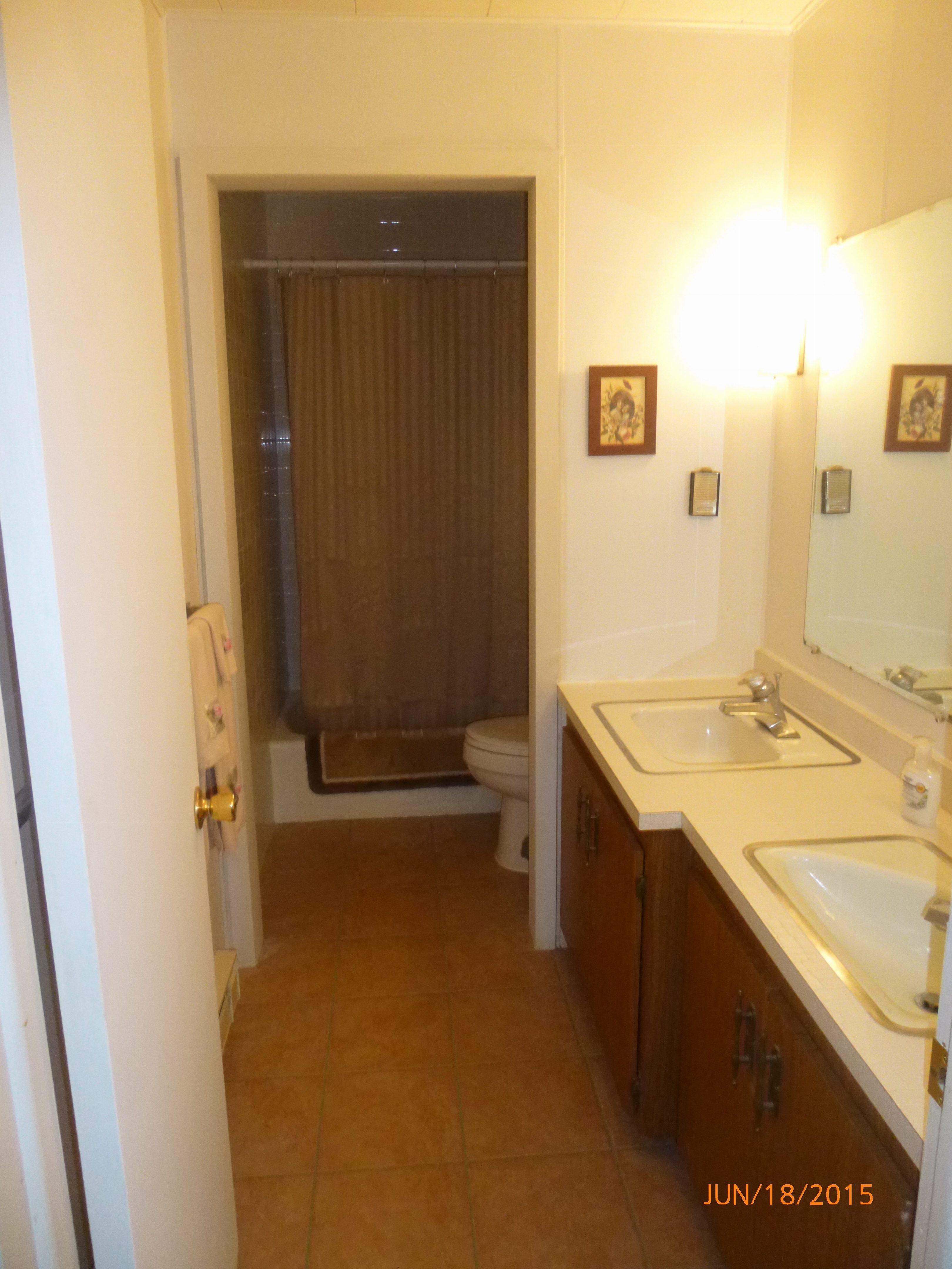 MRF Unit 9 Bathroom